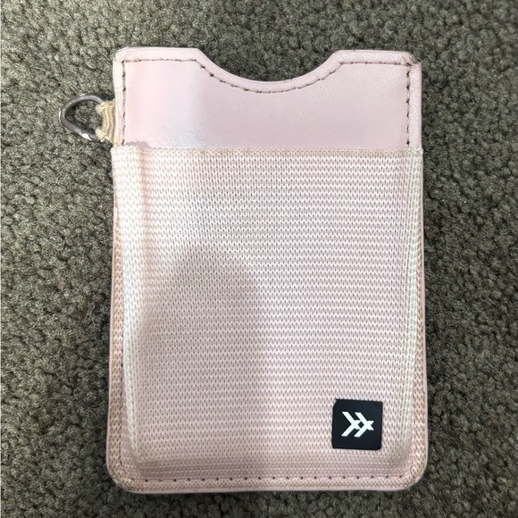 Thread | Vertical Wallets | Rose Dust - Picture 4 of 5